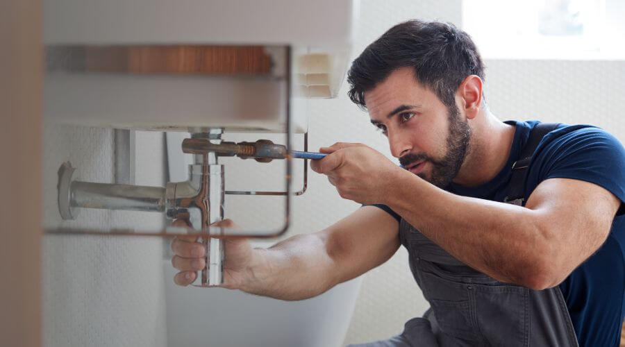 Professional water heater installation services in Bringhurst, IN